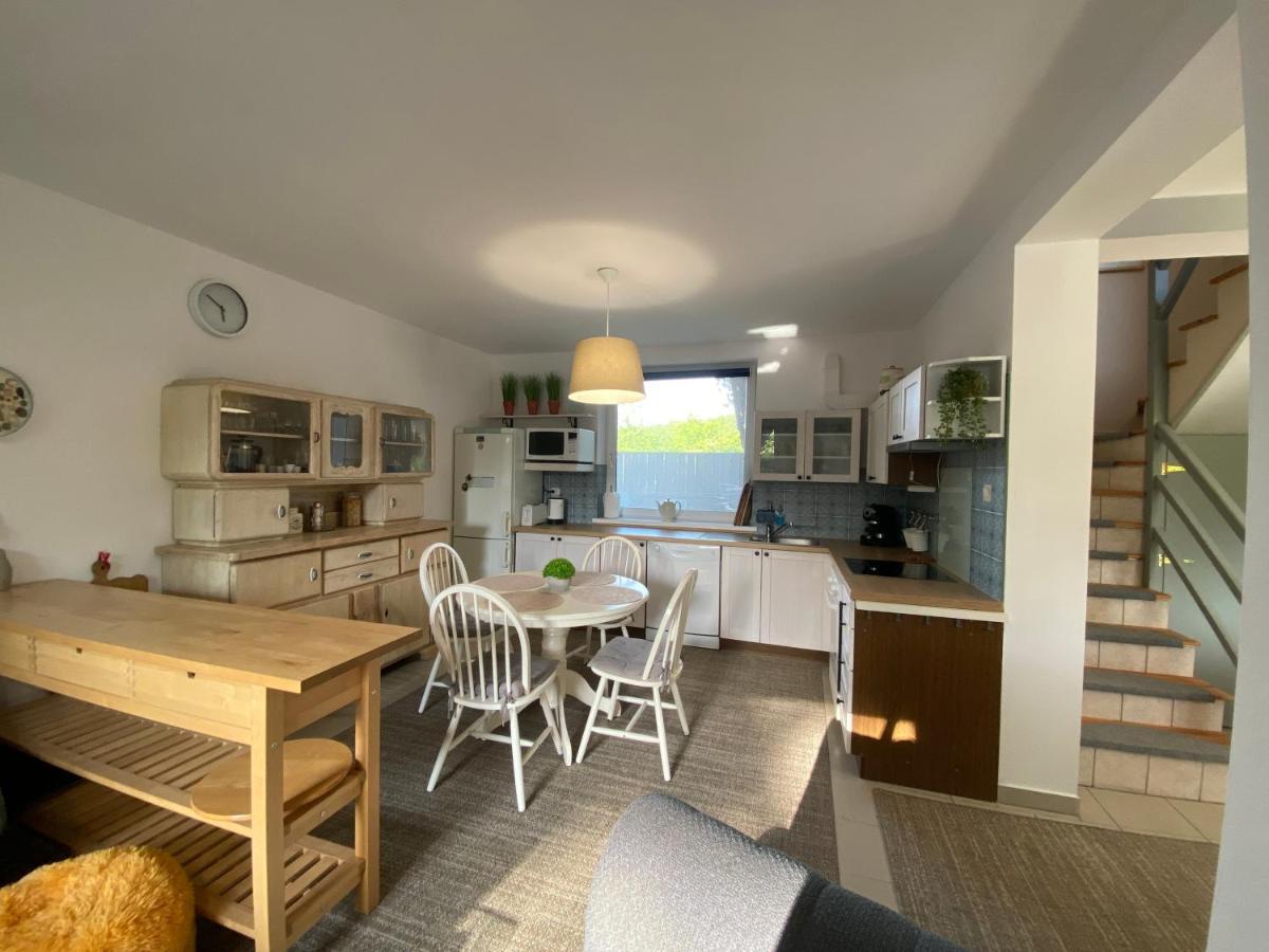 Private Seaside Home Сашино Екстериор снимка